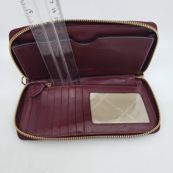 Michael Kors Jet Set Quilted Leather Wristlet Wallet Zip Around Maroon 4.5 x 7.5 - Picture 8 of 12